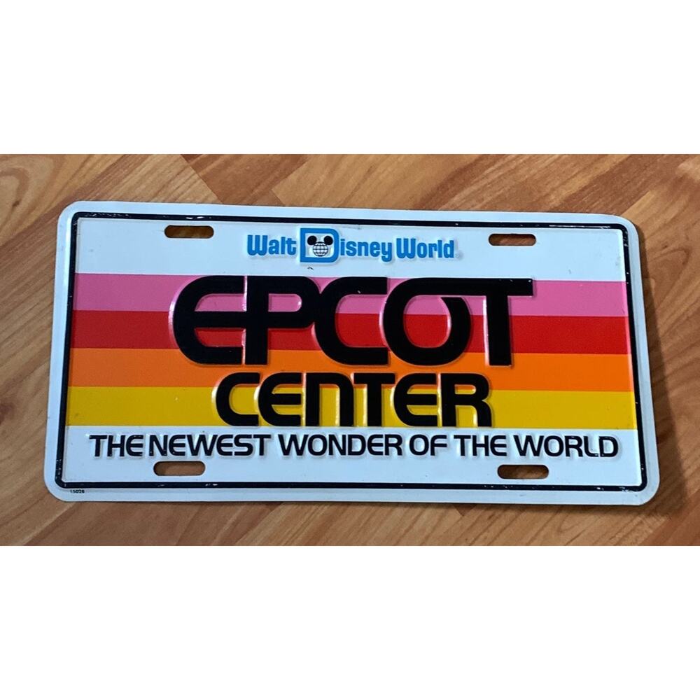 VTG Collectors Epcot Center‎